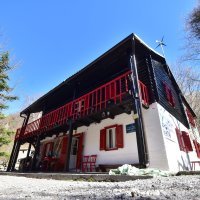 Irena Šaran na svom radnom mjestu, planinarskom domu NP Paklenica