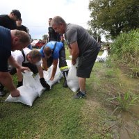 Drava kod Koprivnice probila nasip i izlila se u Šodericu