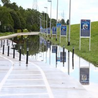 Voda je prodrla ispod Savskog nasipa na Jarunu