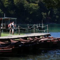 Brojni turisti uživali obilazeći Plitvička Jezera, ljeto 2022.