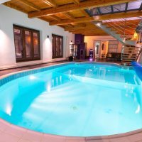 Moment s pool house Trakoscan