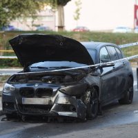 Zapalio se BMW na splitskim Skalicama