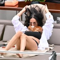 Demi Moore na odmoru u Grčkoj