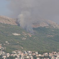 Požar izbio na brdu Perun iznad Strožanca