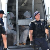 Policija privodi klimatske aktiviste