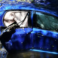 Skrivio prometnu nesreću pa sletio u potok Veličanku