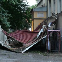 Vjetar odnio krov škole u Zagrebu