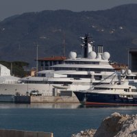 Superjahta Šeherezada koja se također povezuje s Putinom