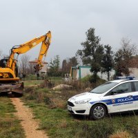 Rušenje bespravne gradnje