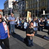 Molitelji i kontramolitelji u Zagrebu