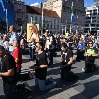 Molitelji i kontramolitelji u Zagrebu