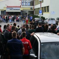 Prosvjed roditelja učenika iz Podcrkavlja kojima je tek sagrađena škola oštećena u srpanjskom nevremenu