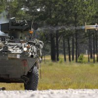 Ispaljivanje antitenkovskog vođenog projektila iz Strykera