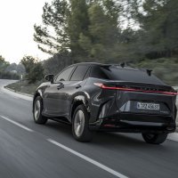 Lexus RZ