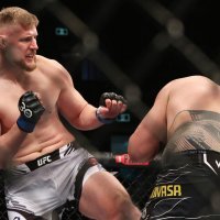 Tai Tuivasa i Alexander Volkov