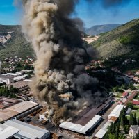 Ogroman požar u krugu tvrtke Ferro Keš