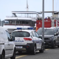 Požar u splitskoj luci