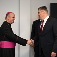 Predsjednik Milanović posjetio Hrvatsku župu Svetog Križa u Hamiltonu
