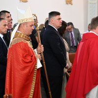 Predsjednik Milanović posjetio Hrvatsku župu Svetog Križa u Hamiltonu