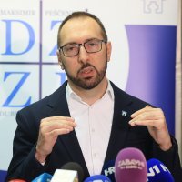 Tomašević otvorio savjetovalište za demenciju