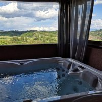 Apartman-Viksa s Jacuzzijem