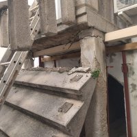 Urušeno stubište na Rabu