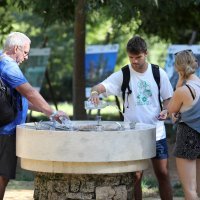Turisti u Nacionalnom parku Krka