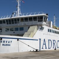 Sudar trajekta i katamarana u splitskoj trajektnoj luci