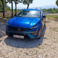 Peugeot 408 Plug-in HYBRID 225 e-EAT8 GT