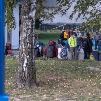 Požar u Osijeku: Radnici i policija ispred tvrtke 'Drava International'