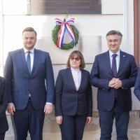 Plenković i ministri obilježili 32. obljetnicu raketiranja Banskih dvora