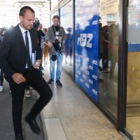 Zagreb: Članovi HDZ-a dolaze na sastanak Predsjedništva stranke