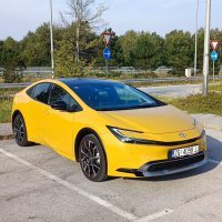 Toyota Prius 2.0 PHEV 5D e-CVT Premium