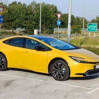 Toyota Prius 2.0 PHEV 5D e-CVT Premium
