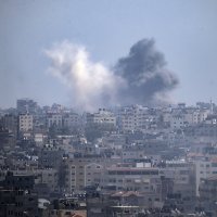 Izrael napada Gazu