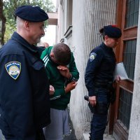 Privođenje navijača zbog ustaških pjesama