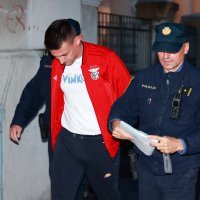 Privođenje navijača zbog ustaških pjesama