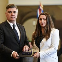 Milanović uručio odlikovanja hrvatskim braniteljima