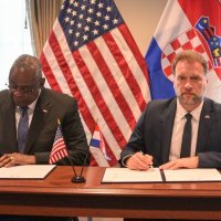 Mario Banožić i Lloyd Austin