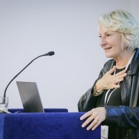 Karin Sernec na predavanju 'Imaju li i muškarci poremećaje hranjenja?'