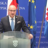 Gordan Grlić Radman