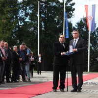 Povodom Dana dobrovoljnih darivatelja krvi predsjednik Milanović dodijelio je odlikovanja