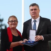 Povodom Dana dobrovoljnih darivatelja krvi predsjednik Milanović dodijelio je odlikovanja