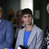 Sara Žibrat, Urška Klakočar Zupančič