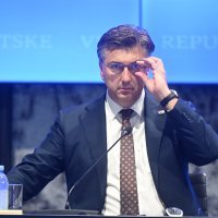 Potpisivanje dodatka Kolektivnom ugovoru sa sindikatima