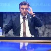 Potpisivanje dodatka Kolektivnom ugovoru sa sindikatima