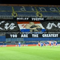 Koreografija s likom Mislava Vučetića tijekom utakmice Dinamo - Viktoria Plzen