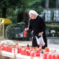 Riječani obilaze groblja