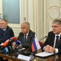 Davor Božinović, Matteo Piantedosi i Boštjan Poklukar nakon sastanka u Trstu