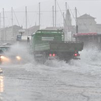Poplavljene prometnice Trogira i Čiova